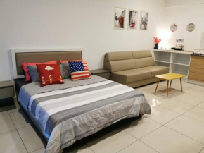 G Studio Swimming Pool View@EVO BANGI NETFLIX+WIFI